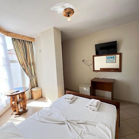 Hotel Veli Sarandë Buitenkant foto
