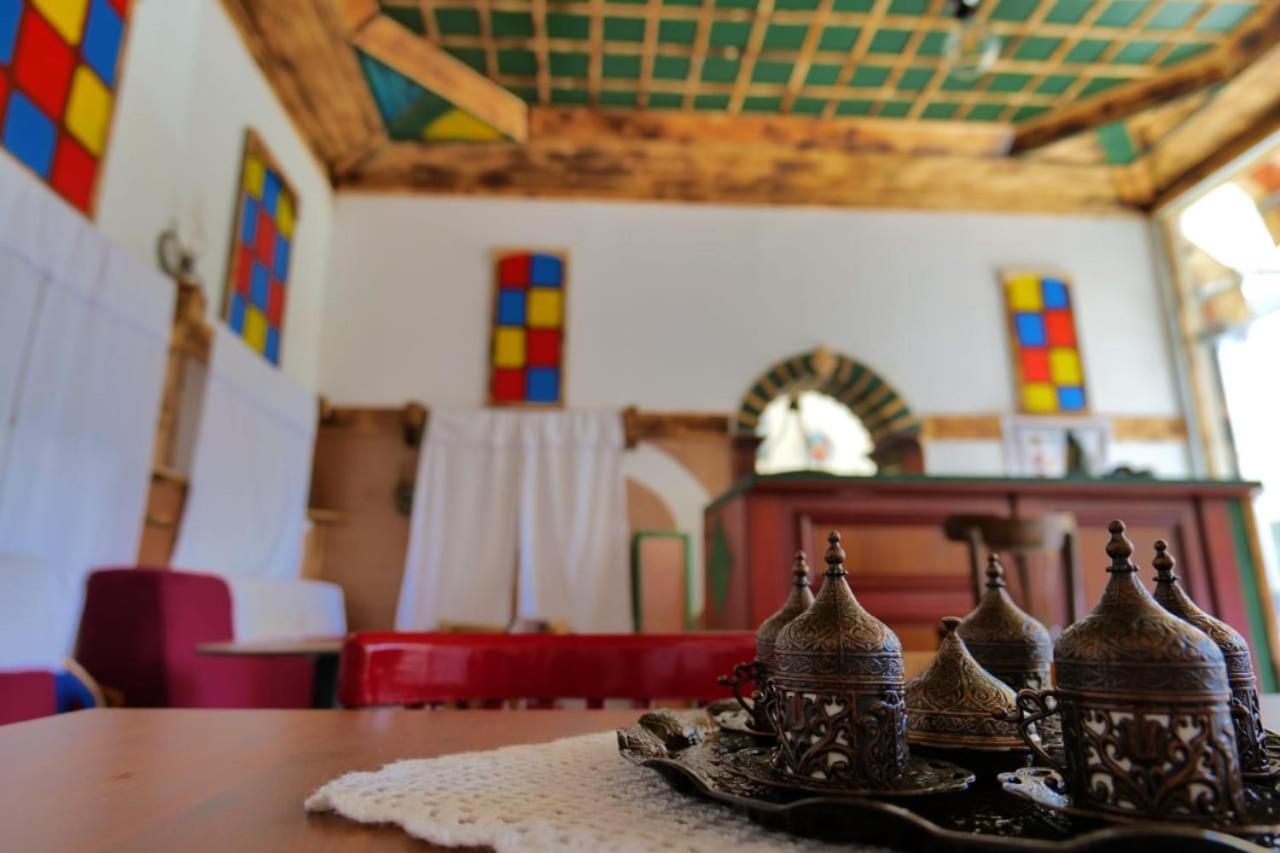 Hotel Veli Sarandë Buitenkant foto