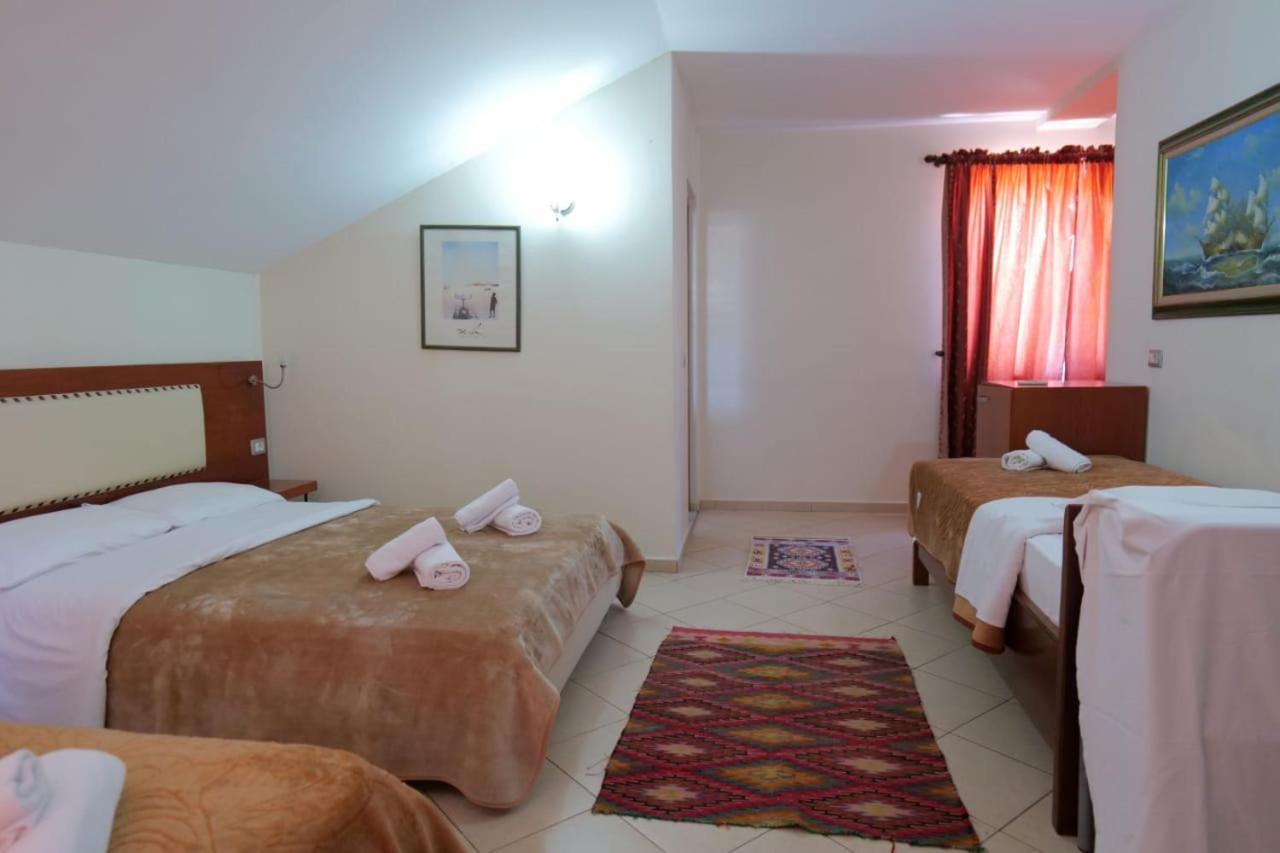 Hotel Veli Sarandë Buitenkant foto