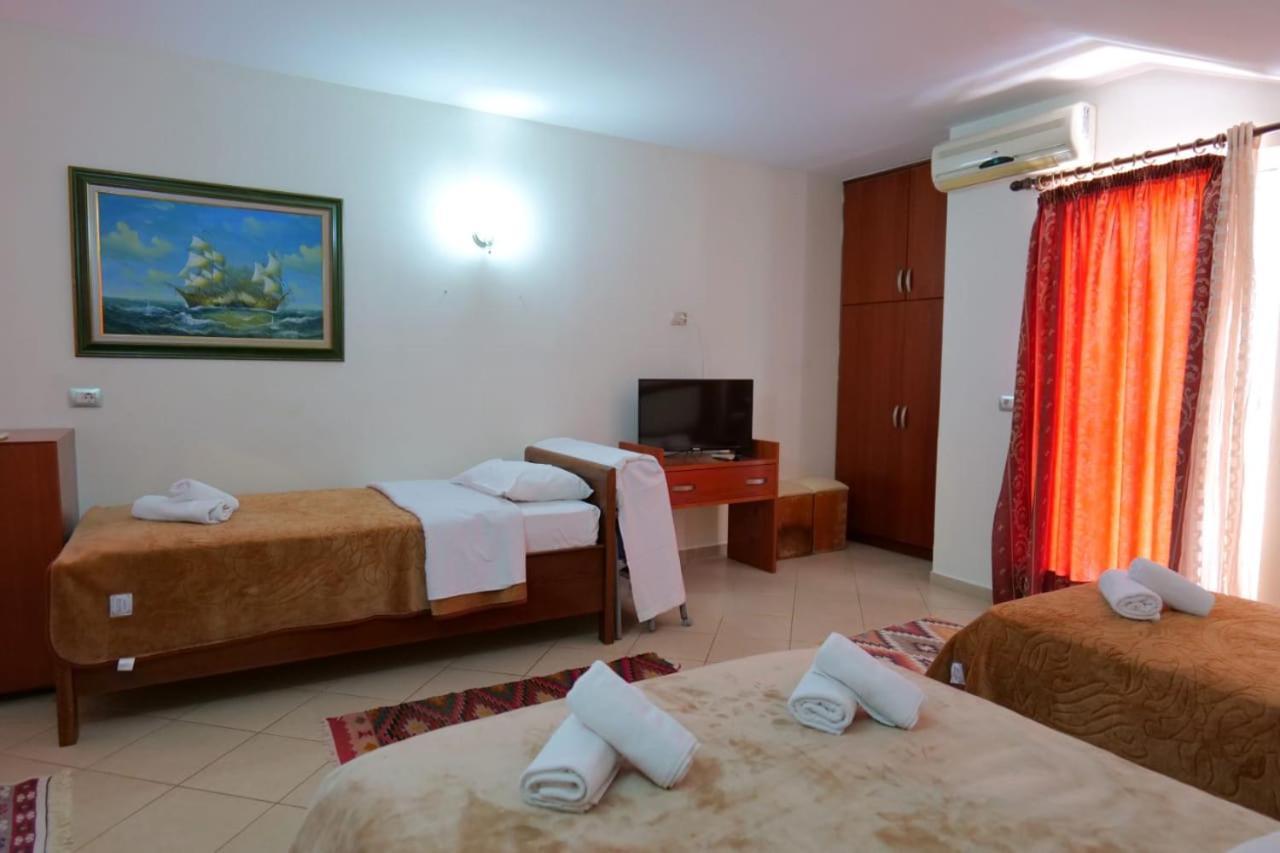 Hotel Veli Sarandë Buitenkant foto