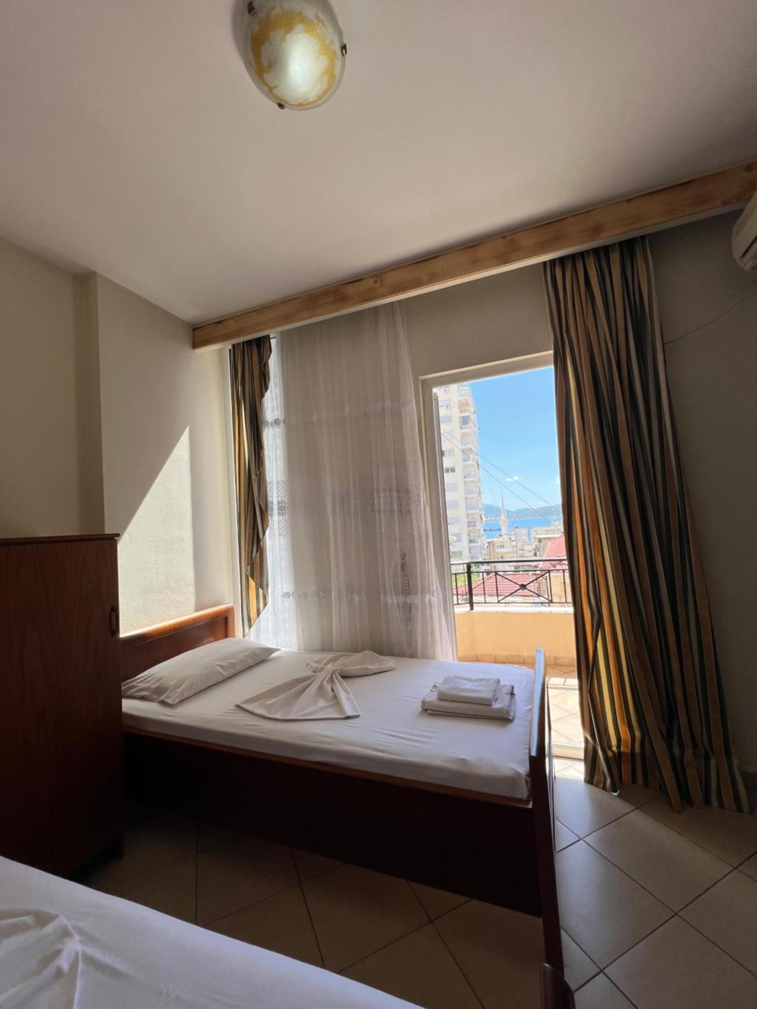 Hotel Veli Sarandë Buitenkant foto
