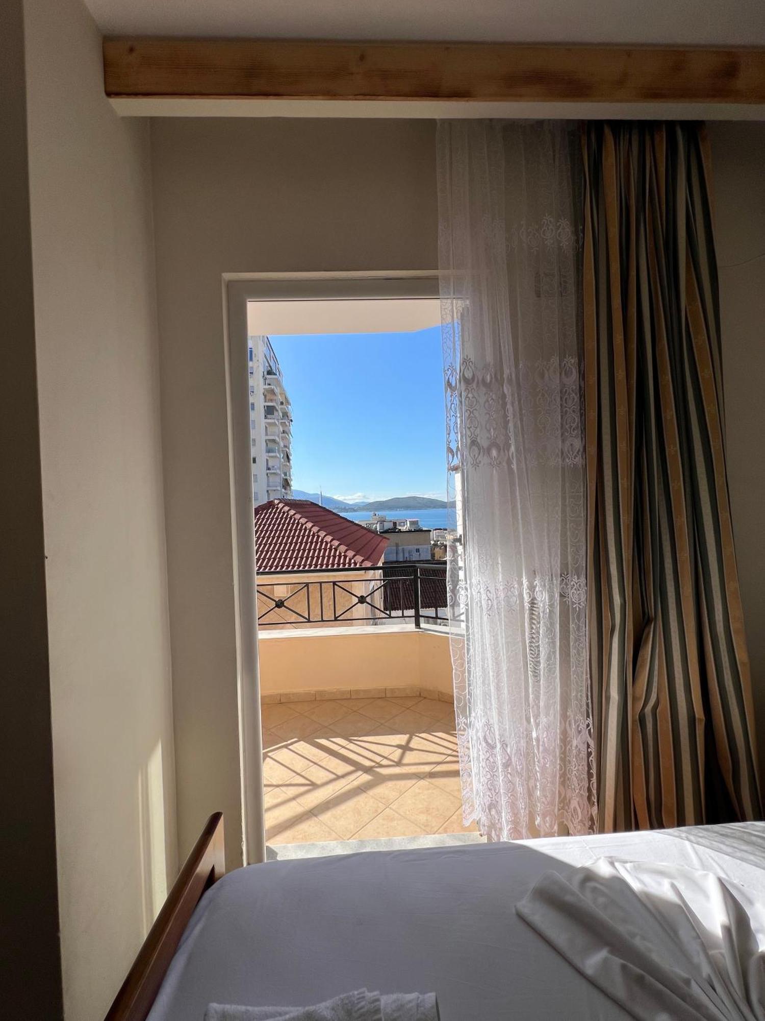 Hotel Veli Sarandë Buitenkant foto