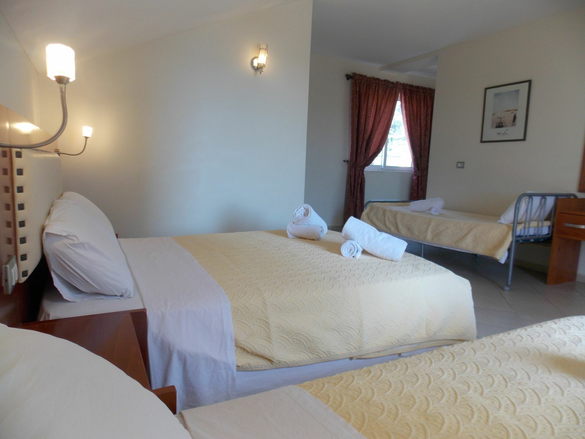 Hotel Veli Sarandë Buitenkant foto